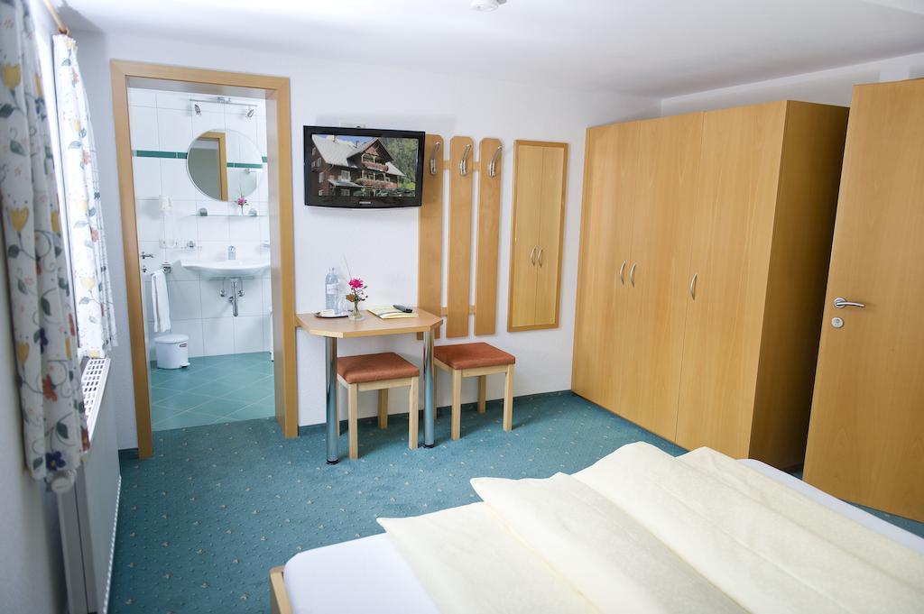 Cafe Pension Zum Jaeger Buchboden Номер фото
